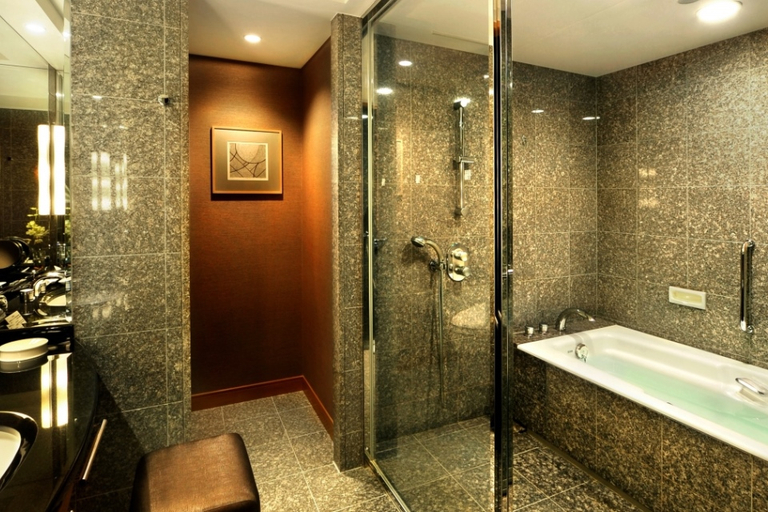 Bathroom 7