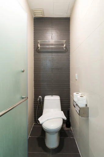 Bathroom 4