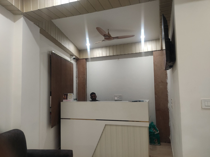Others 5, Hotel Abhinandan, Faizabad