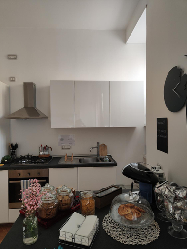Others 4, Home33, Napoli