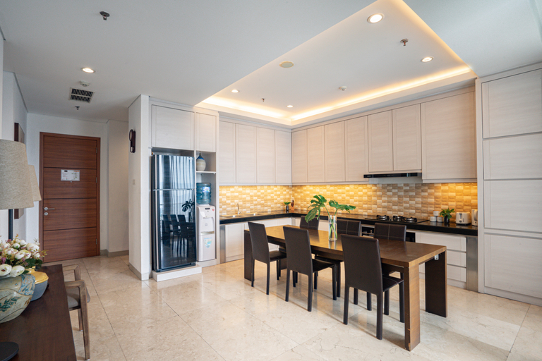 Others 4, Dago Suite Luxury 3BR + 1 Apartment, Bandung