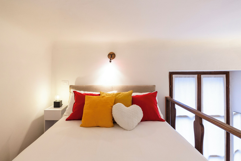 Bedroom 3, notaMi - UP&DOWN Monte Nero, Milano