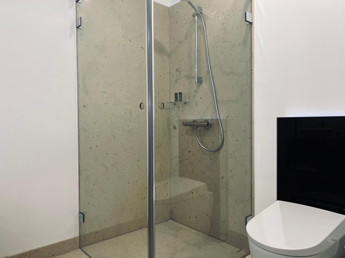 Bathroom 3, Chateau Lecusse - La Grande Roche - Hotel, Spa, Boutique & Restaurant, Tarn