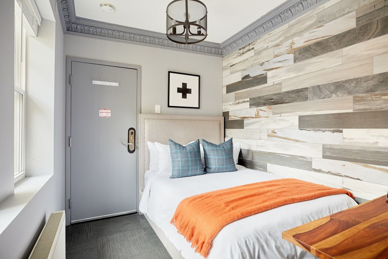 Bedroom 2, La TUMU, Toronto