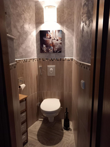Bathroom 3, Chambres Suite d'Hote Divine Providence, Haut-Rhin