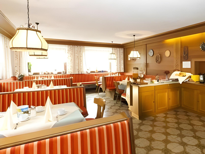 Food & Drinks, Gastehaus Berghof Schopf, Imst
