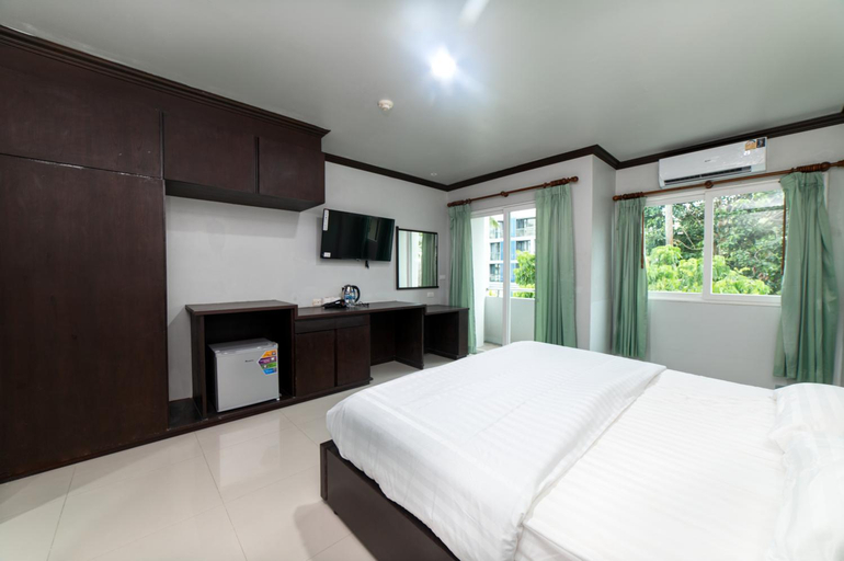 Bedroom 6