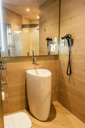Bathroom 4, Hugo's Boutique Hotel - Adults Only, St Julian's