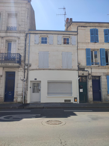 Exterior view, L'escale Niortaise - Centre-ville - 10mn Gare - WIFI - Netflix, Deux-Sèvres