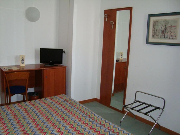 Bedroom 3, Hotel Naonis, Pordenone