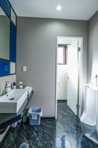 Bathroom 4, Soryu Kyu Hotel, Kobe