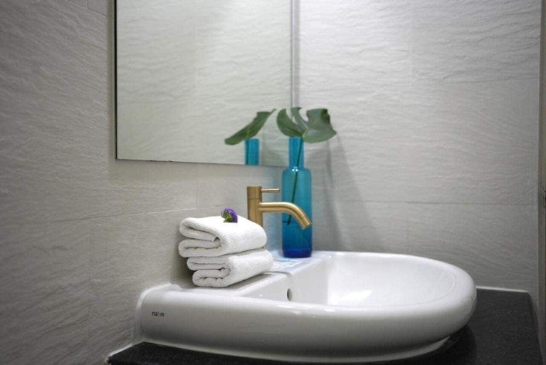 Bathroom 4, LOVE Beach Club, Ko Samui