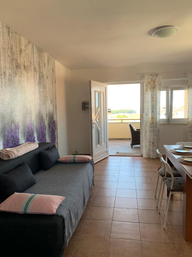 Others 2, Apartmani Maksan, Pakoštane