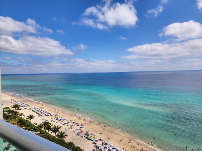 Others 5, Ocean Retreat by Cielo Stays, Broward