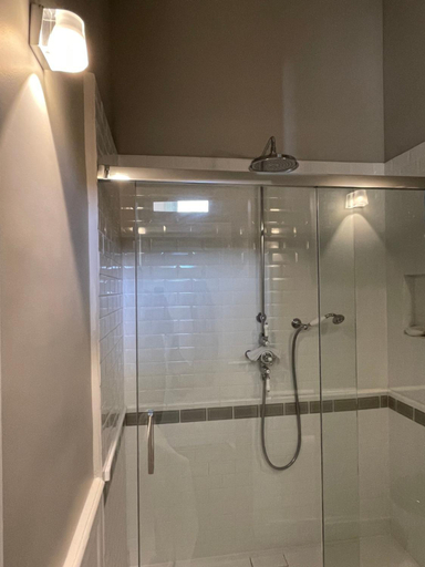 Bathroom 2, Chateau de Contay Guesthouse - 1753, Somme