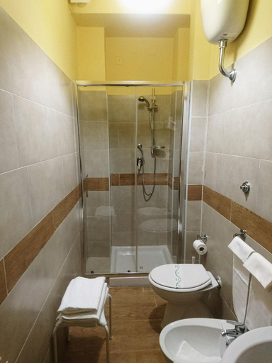Bathroom 9