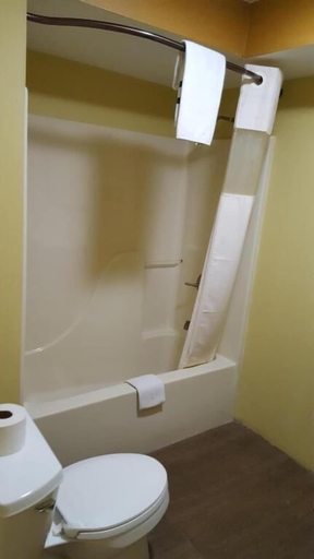 Bathroom 3, Budget Motel, Orange