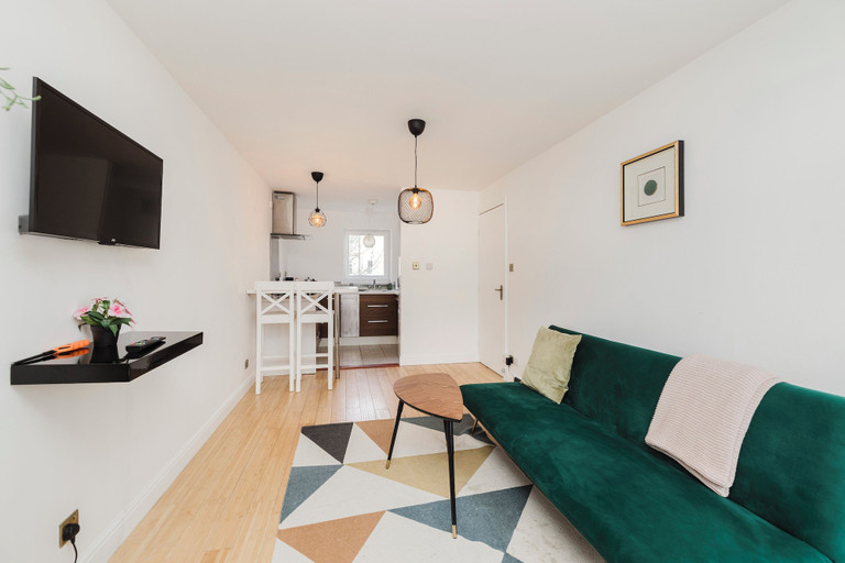 Others 5, Welcoming 1BR flat near Park, Edinburgh