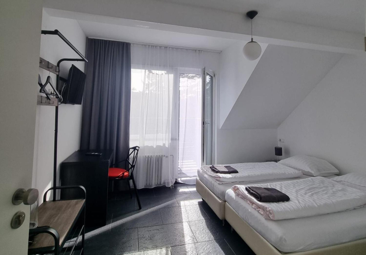 Bedroom 5, Am Basler Tor, Lörrach