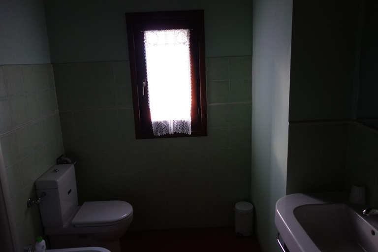 Bathroom 15