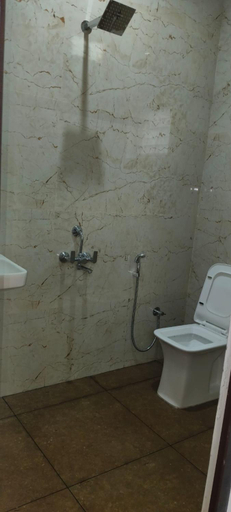 Bathroom, Dream Nest Resort, Coimbatore