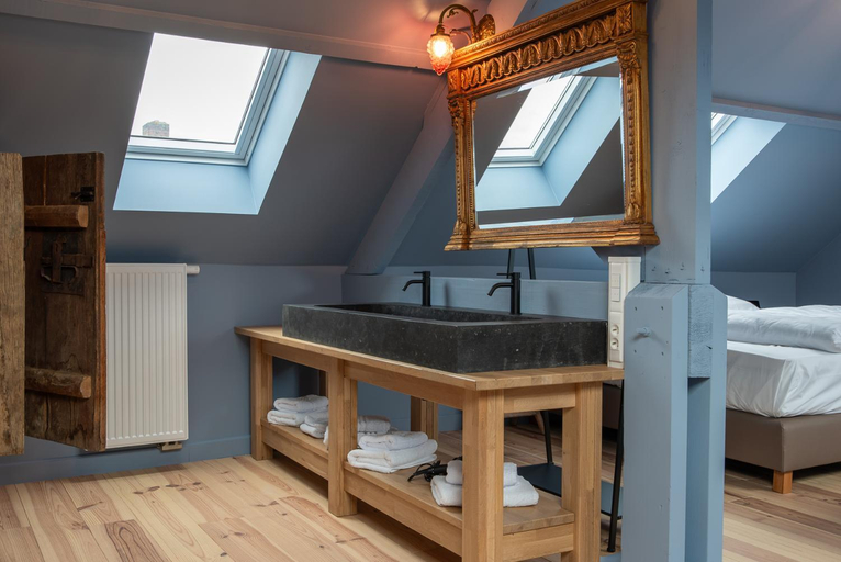 Bedroom 2, Spacious holiday home with sunny terrace, Namur