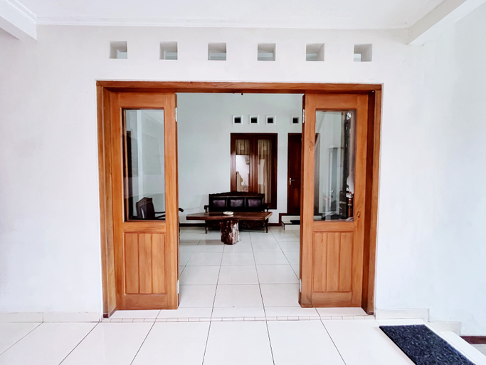 Others 2, Guest House Kraton Mas, Pacitan