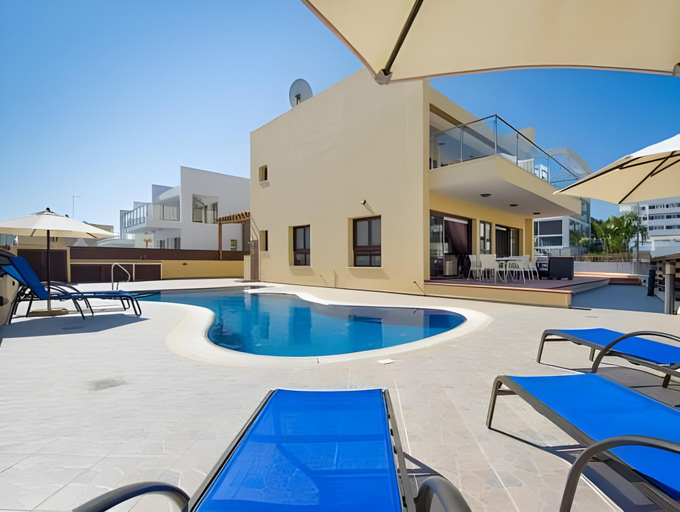 Sport & Beauty 2, Seafront Protaras Apartments