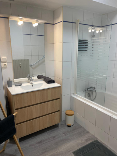 Bedroom 1, Sweet appartement entier Metz Sablon Gare 75 m2, Moselle