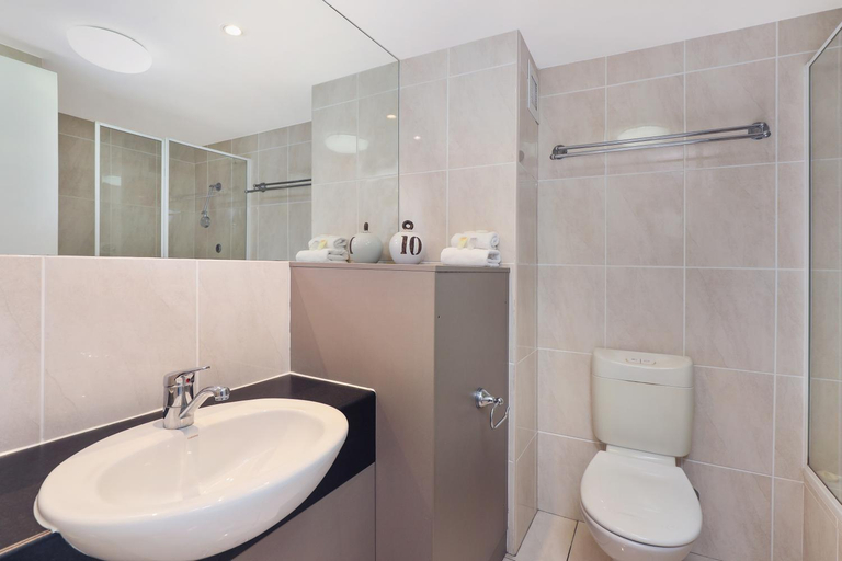 Bathroom 4, Majorca Isle Beachside Resort, Maroochy - Maroochydore
