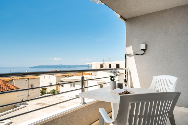 Others 4, Apartments and Rooms Vuleta, Close to the Beach, Makarska