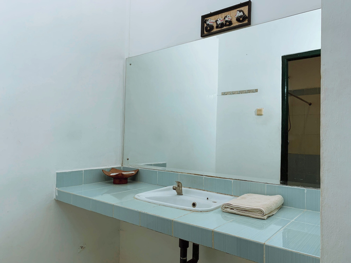 Bathroom 4
