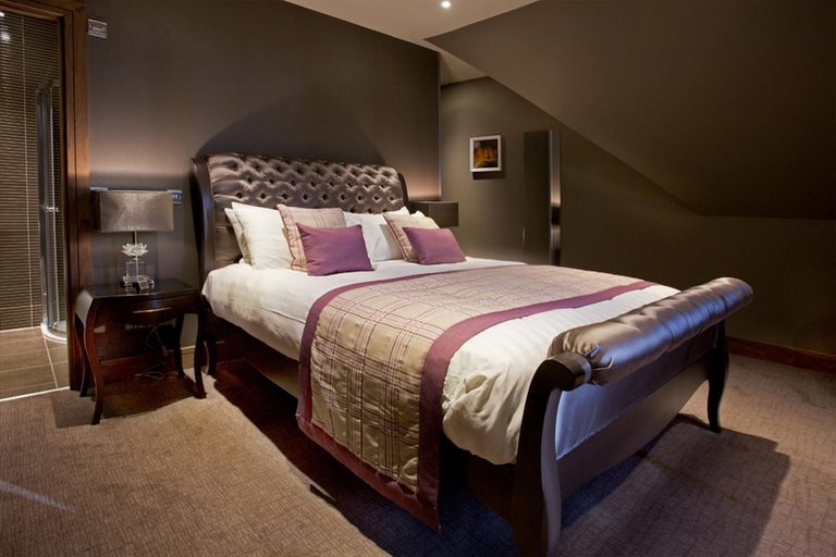 Bedroom 2, The Parkville Hotel, South Lanarkshire