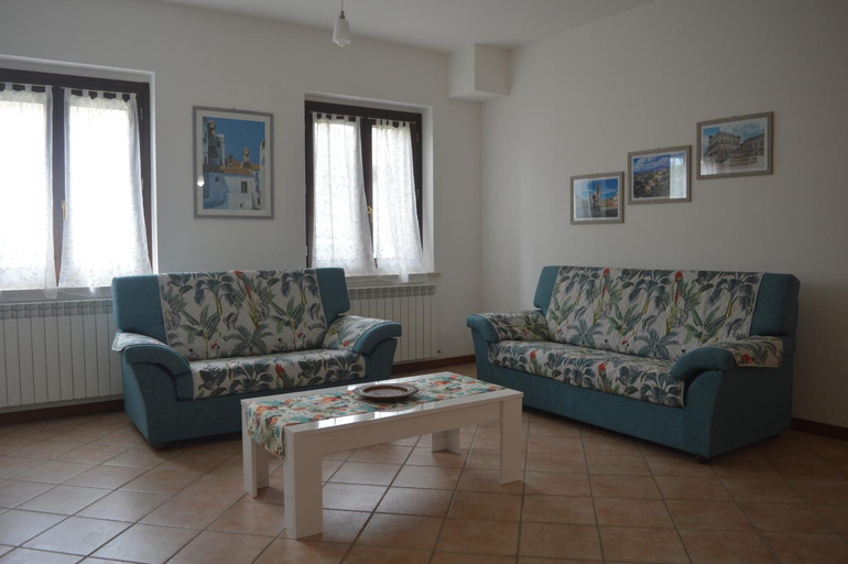 Others 4, Casa al Passaggio, Perugia