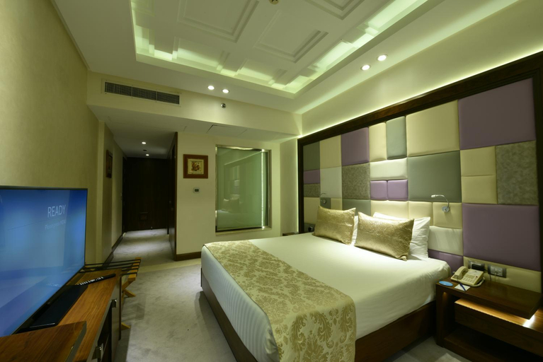 Bedroom 14