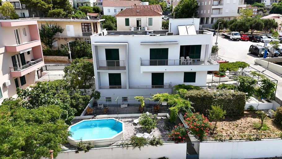 Others 3, Apartments turtle gardens, Makarska