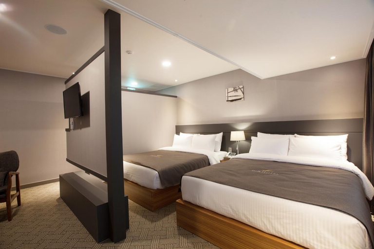 Bedroom 5