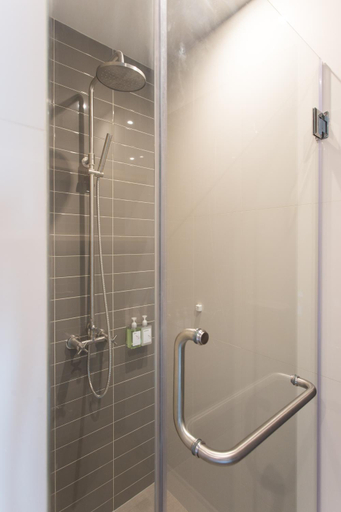 Bathroom 5