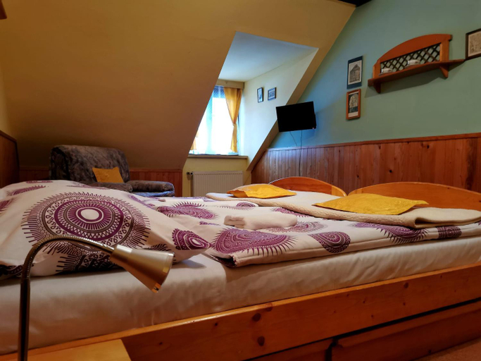 Others 3, Penzion U Hlavacu, Trutnov