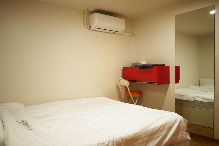 Bedroom 6