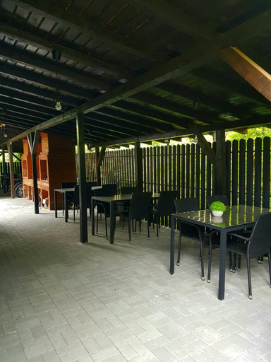 Food & Drinks 4, GREY VILLAS, Calimanesti