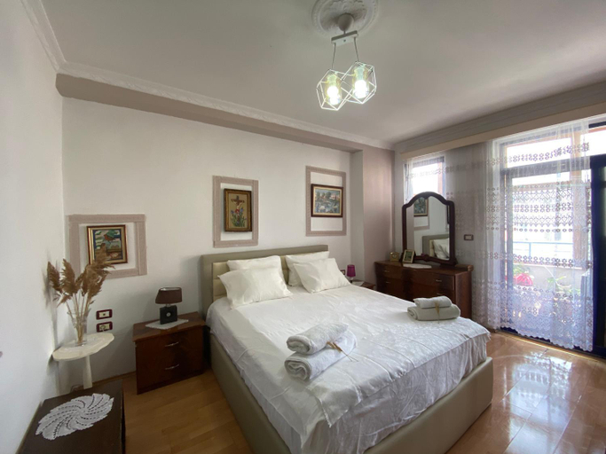 Apartament Karafili, Pogradecit