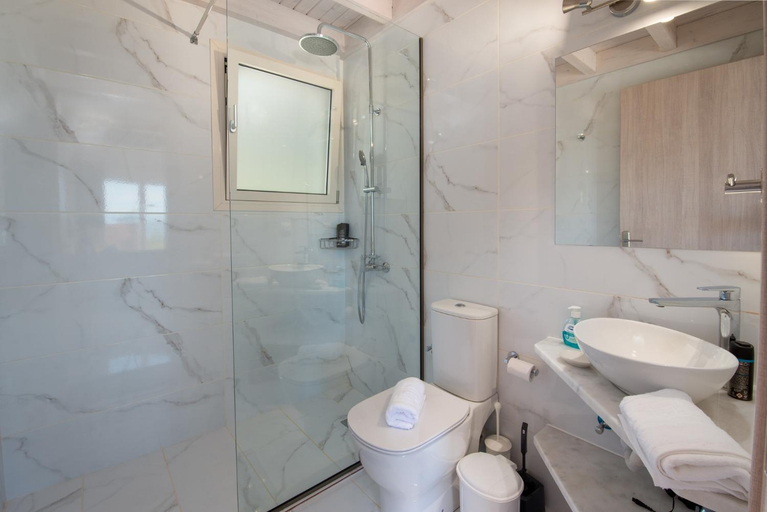 Shower, Telia Thea, Ionian Islands