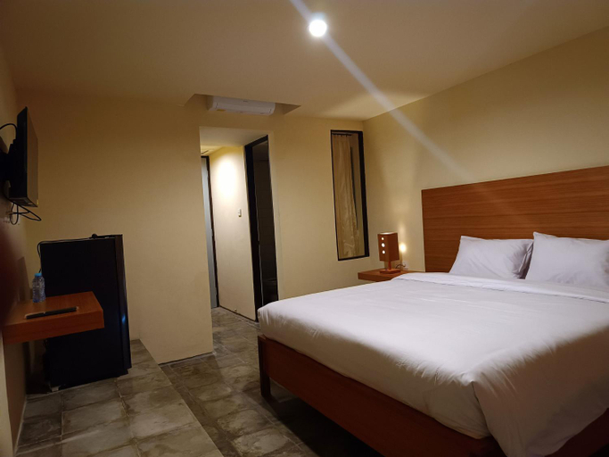 Bedroom 13