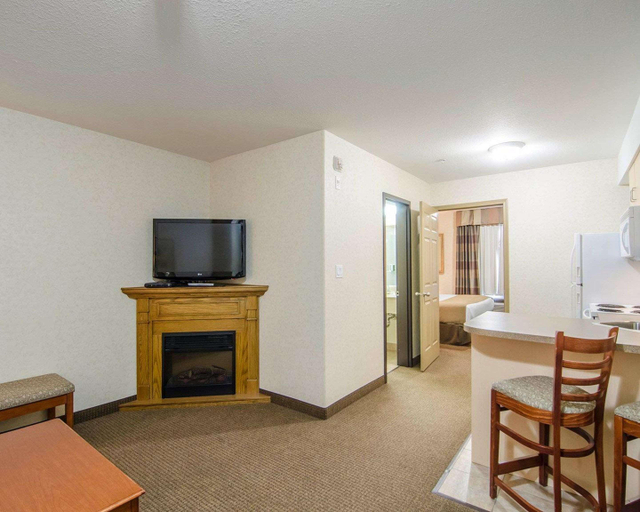 Bedroom 3, Quality Inn & Suites Grande Prairie, Division No. 19