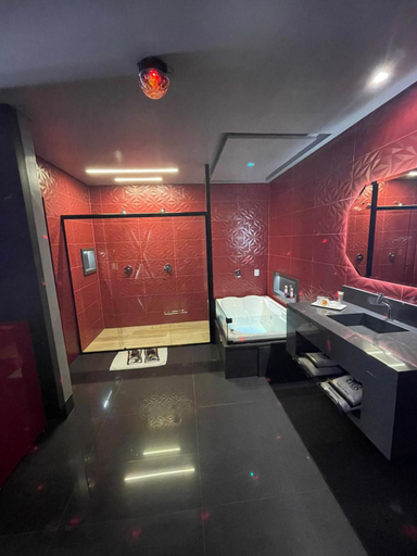 Others 5, Eros Motel, Cuiaba