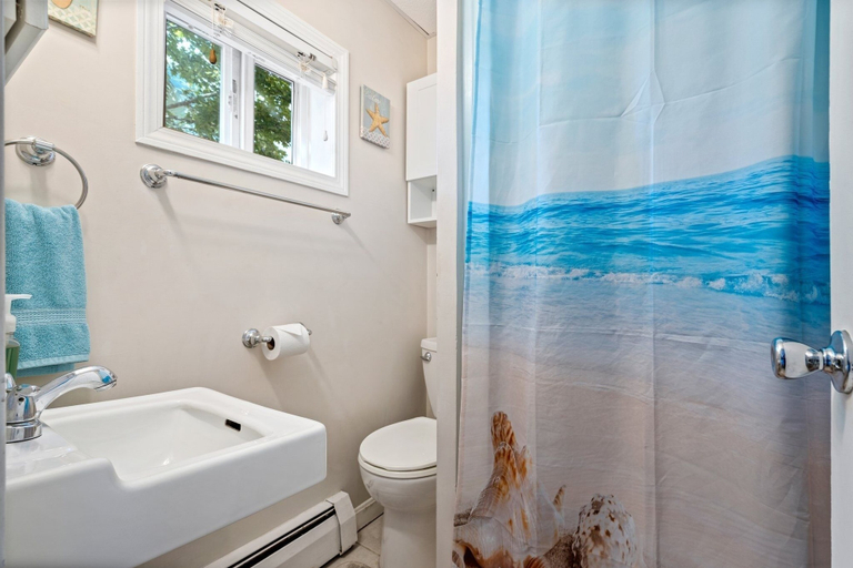 Bedroom 3, Beachfront Bliss Cozy Studio!, York
