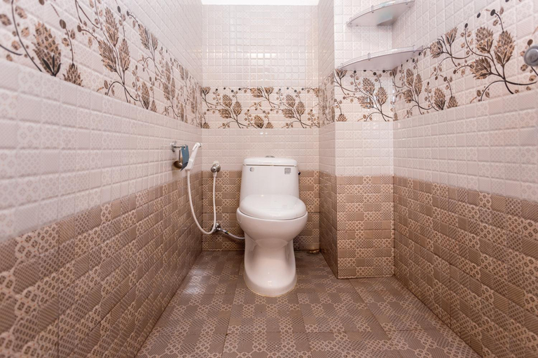 Bathroom 3, Thoms Beach Homestay, Alappuzha