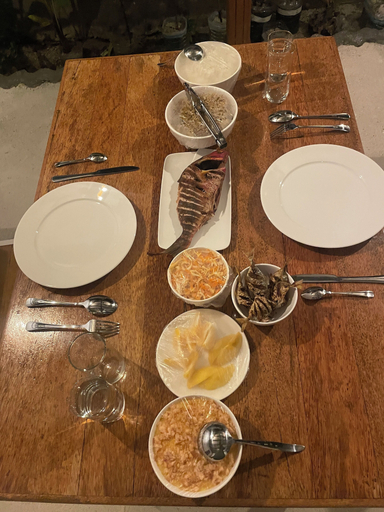 Food & Drinks 5, Mandhoo Inn