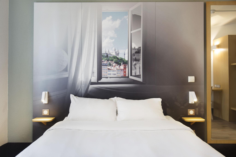Bedroom 14